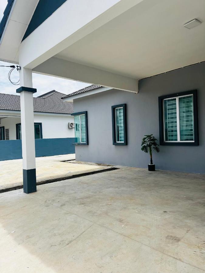 Villa Pool Kepala Batas Kampong Hilir  Exterior photo